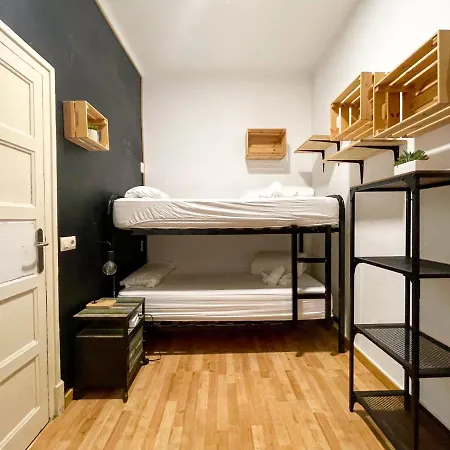 Az The Bridge - Coliving Pensión
