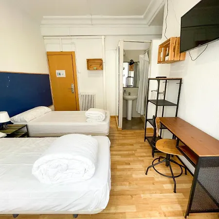 Guest house Az The Bridge - Coliving Zaragoza